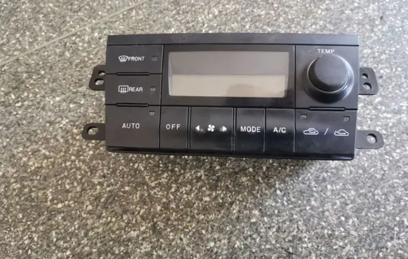 Mazda Premacy Climate control unit PA24CB82C