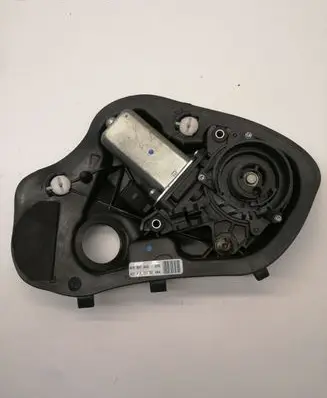 Audi A6 S6 C6 4F Front door soft close latching motor 4F0837003