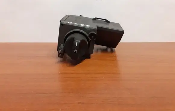 Mercedes-Benz E W210 Light switch 2105450104 5513