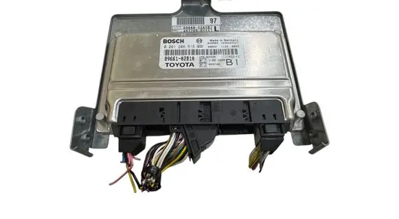 Toyota Corolla E120 E130 Engine control unit/module 8966012A10 8966102B10 1039S05527
