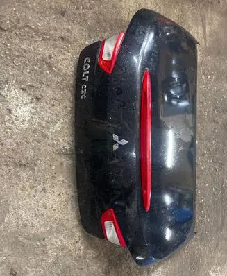 Mitsubishi Colt CZ3 Tailgate/trunk/boot lid