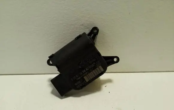 Volkswagen Eos Air flap motor/actuator 1K0907511C 983380JF 0132801336
