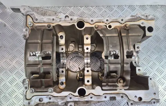 Mercedes-Benz CLA C117 X117 W117 Engine block R2700106100