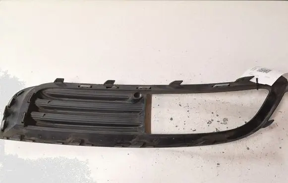 Opel Insignia A Front fog light trim/grill 903200023 13238370 551004542