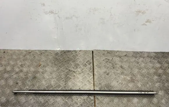 Lexus LX 570 Front door glass trim molding 