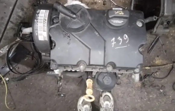 Volkswagen Fox Engine 045103373H