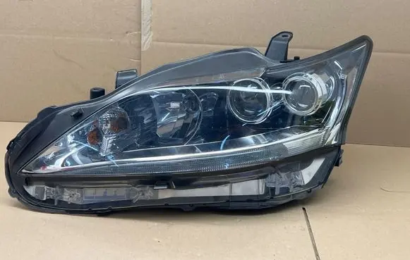 Lexus CT 200H Headlight/headlamp