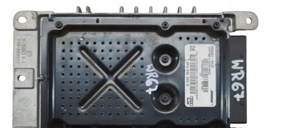 Audi A3 S3 8P Sound amplifier 8P4035223D