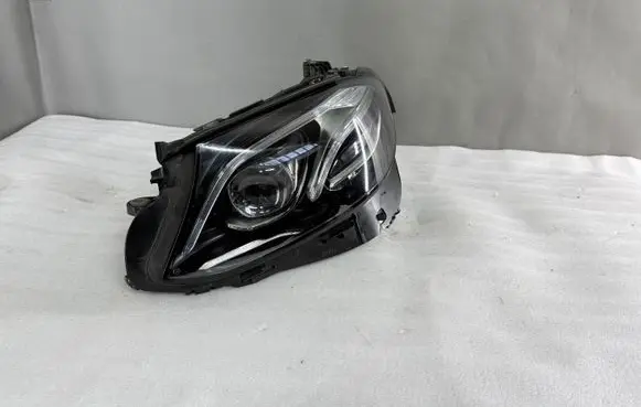Mercedes-Benz E W213 Headlight/headlamp A2139062706