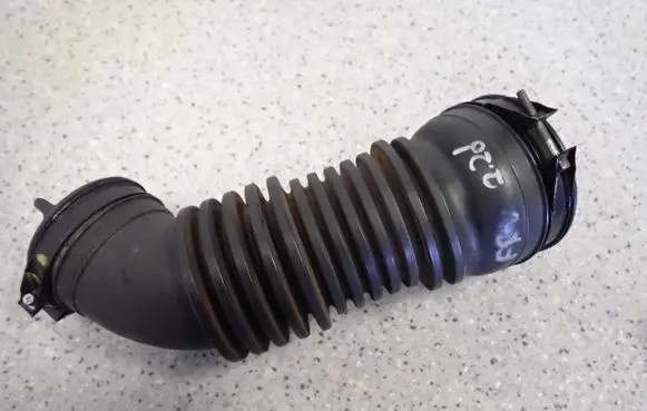 Honda FR-V Intercooler hose/pipe 