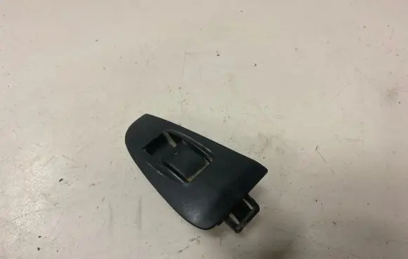 Toyota Avensis T250 Electric window control switch 8481005050 37080A 347A06