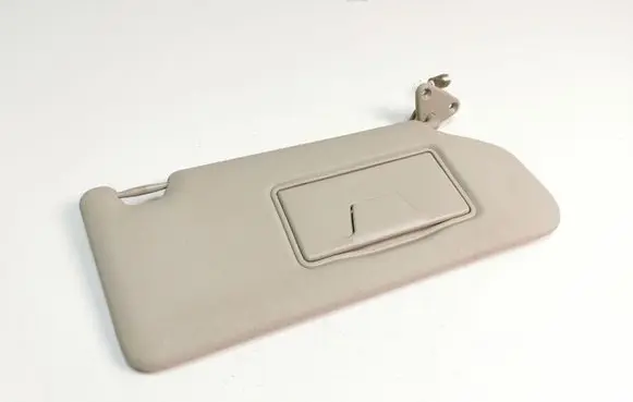 Mitsubishi Outlander Sun visor