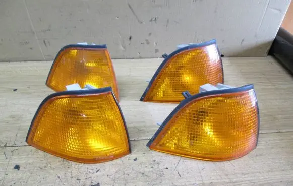 BMW 3 E36 Front indicator light 1393278 85805371 E10152639