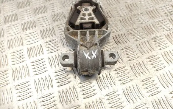 Mercedes-Benz A W176 Engine mount bracket A2462401209