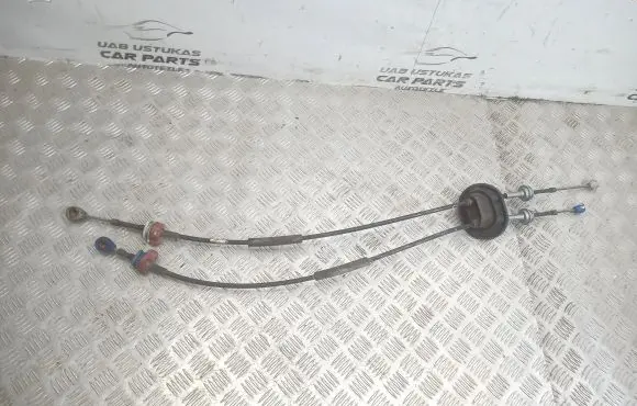 Citroen C3 Gear shift cable linkage
