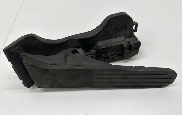 Volkswagen Golf VI Accelerator throttle pedal 1K1721503T