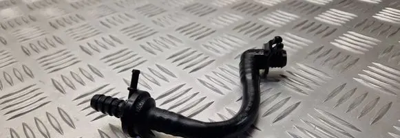 Volkswagen PASSAT B6 Vacuum line/pipe/hose 1K0611813