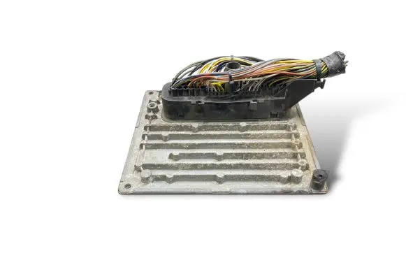 Ford Fusion Engine control unit/module 6S6112A650GD S120977313D 4DLD