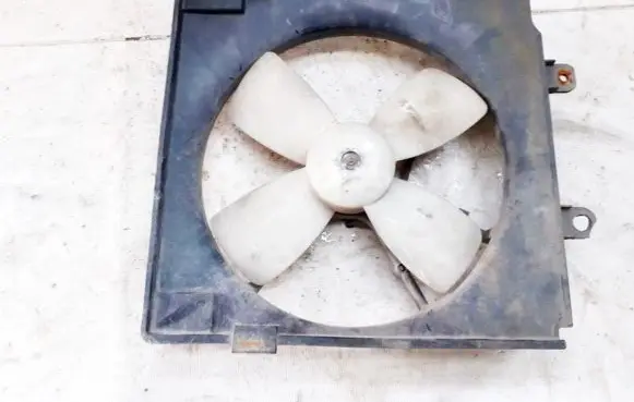 Mazda MX-3 Radiator cooling fan shroud 0227509581