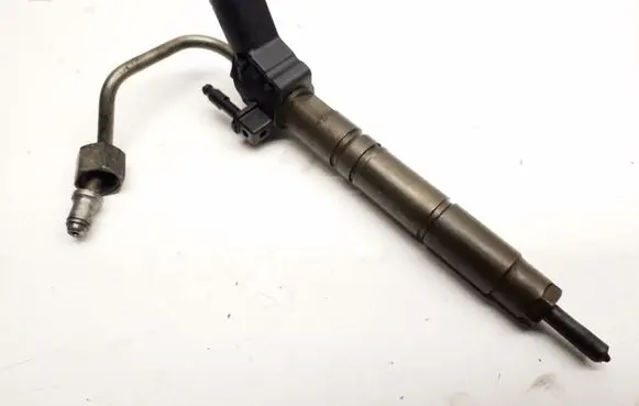 Mercedes-Benz ML W164 Fuel injector A6420700587