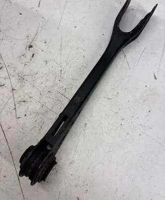 BMW 7 G11 G12 Rear control arm 6861114