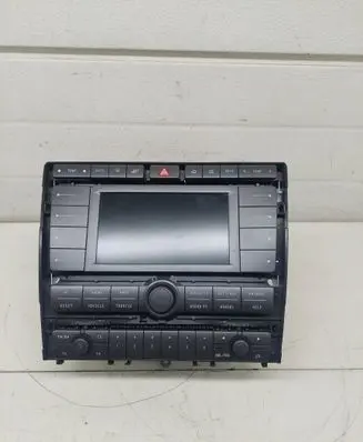 Radio/CD/DVD/GPS head unit