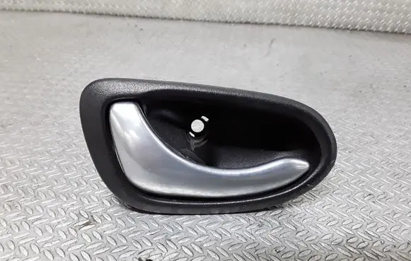 Nissan Primera Rear door interior handle 82671AV600