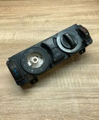 Mercedes-Benz E W210 Climate control unit 2108300185