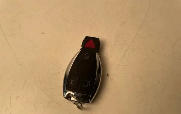 Mercedes-Benz CLS C218 X218 Ignition key/card 