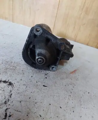Volvo XC70 Starter motor 1005831253