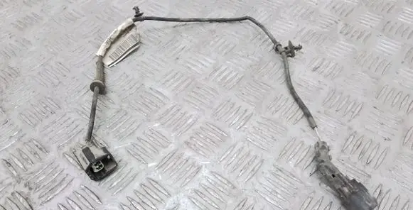 Volvo C30 Rear ABS sensor wiring 30667437