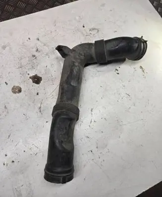 Volkswagen Caddy Air intake duct part 1K0129618T