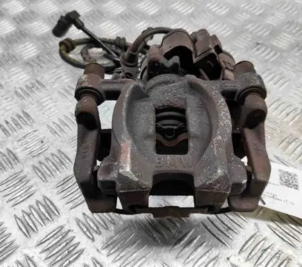 BMW X2 F39 Rear brake caliper 6883027 6883033