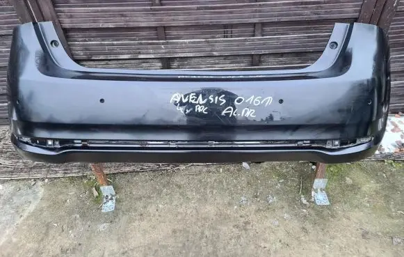 Toyota Avensis T270 Front bumper 000127