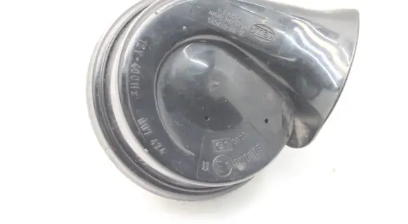 Audi A4 S4 B7 8E 8H Horn signal 8H0951221