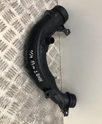 Peugeot 508 Turbo air intake inlet pipe/hose M06021A152