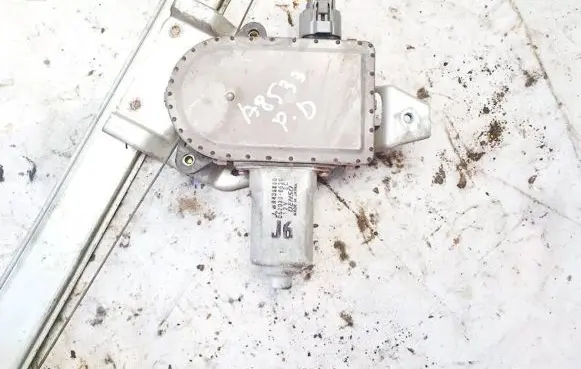 Mitsubishi Pajero Front door window regulator motor 0620200620 mr4366860