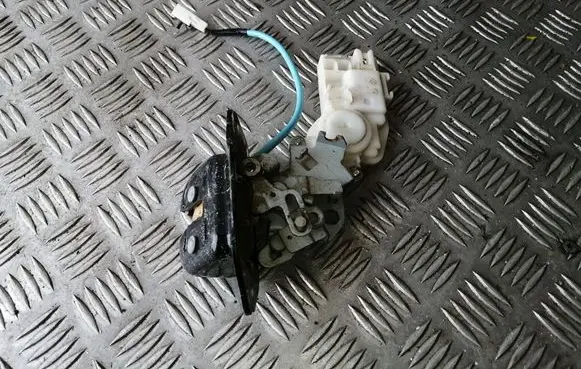 Nissan Note (E12) Tailgate/trunk/boot lock/catch/latch