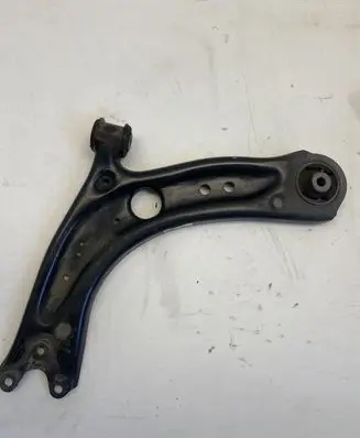 Volkswagen Golf VII Front lower control arm/wishbone 5Q0407151R