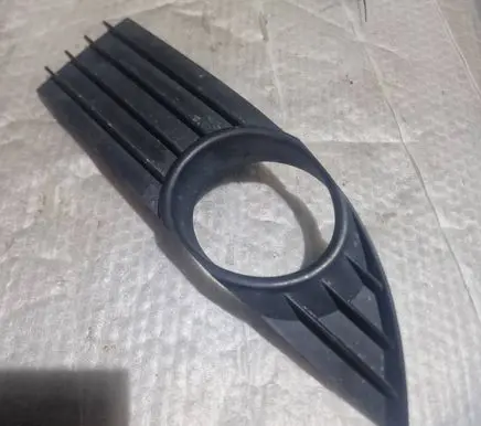 Renault Espace - Grand espace IV Front bumper lower grill 31047M N31047M SU1273