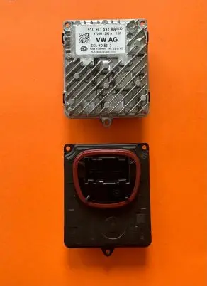 Porsche Cayenne (9Y0 9Y3) LED ballast control module 9Y0941592AA SSLHD53A