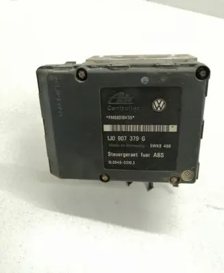 Volkswagen Golf IV ABS Pump 1J0907379G 1J0614117C