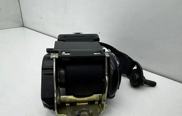 Jaguar XE Rear seatbelt GX73611B68
