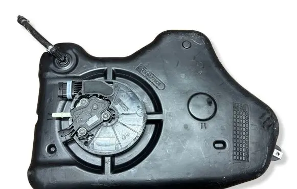 Land Rover Range Rover L405 AdBlue liquid reservoir FPLA5J229AB