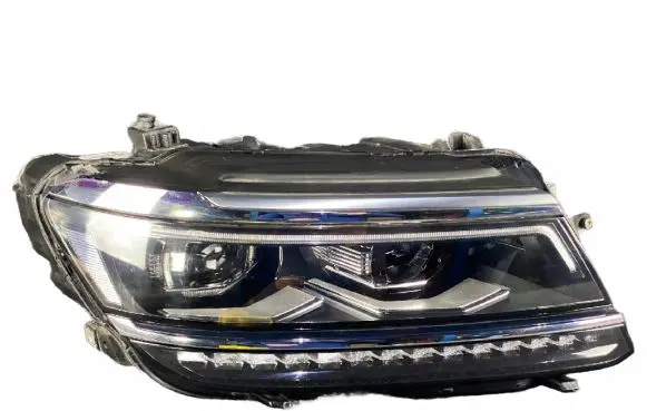 Volkswagen Tiguan Headlight/headlamp 5NB941082A
