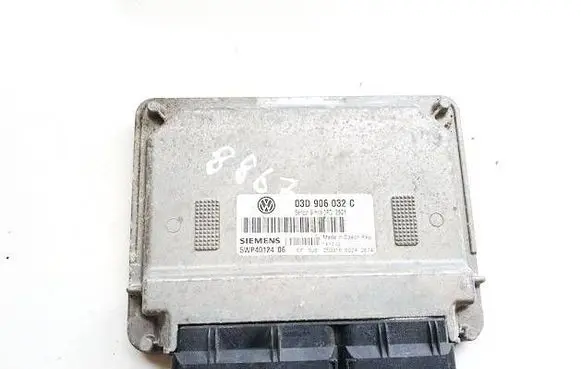 Volkswagen Polo Engine control unit/module 03D906032C