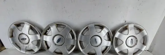 Ford Galaxy R15 wheel hub/cap/trim 7M5601147A 165020