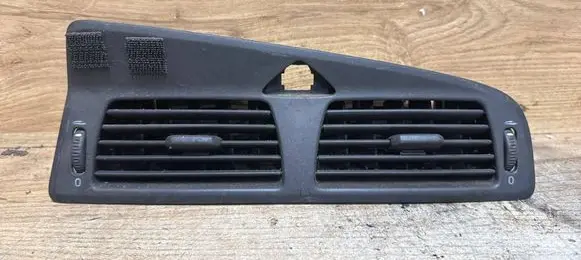 Volvo V70 Dash center air vent grill 3409374