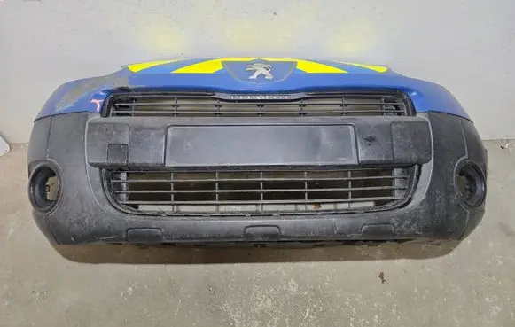 Peugeot Partner Front bumper