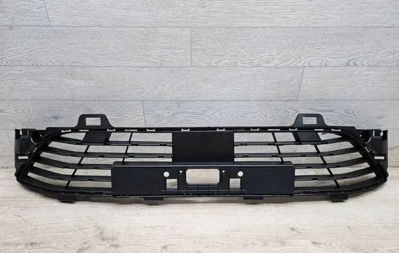 Renault Clio V Front bumper lower grill 622541469R